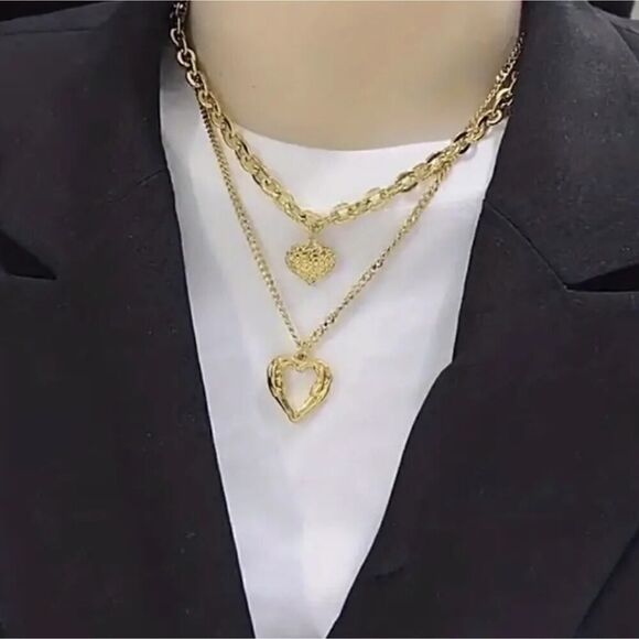 Set of 2 Heart Necklaces in Gold-Plated Stainless Steel With Irregular Folds - Picture 2 of 8